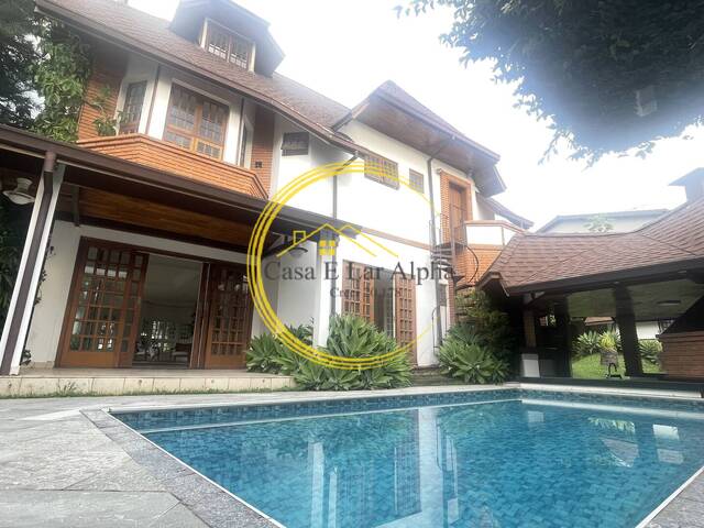 #4889 - Casa para Locação em Santana de Parnaíba - SP