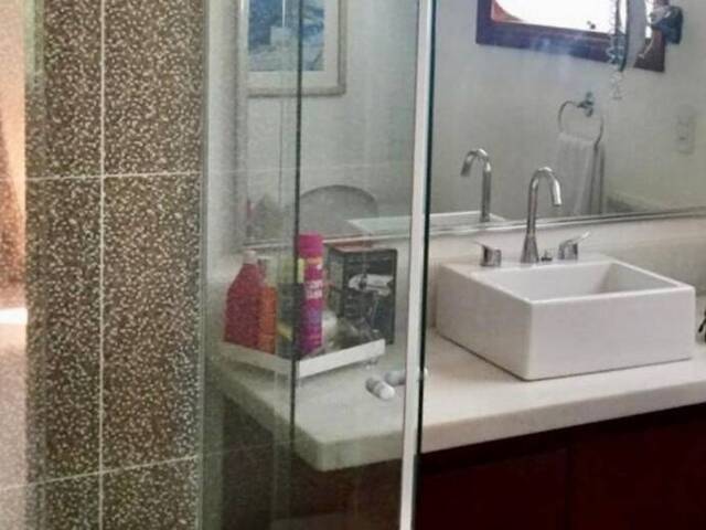 Casa para Venda em Santana de Parnaíba - 4
