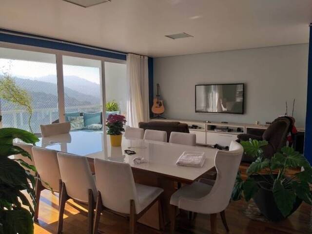 Casa para Venda em Santana de Parnaíba - 4