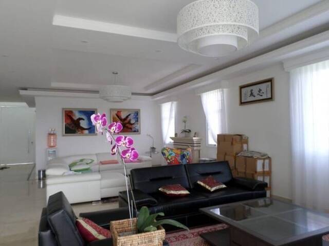 Casa para Venda em Santana de Parnaíba - 4