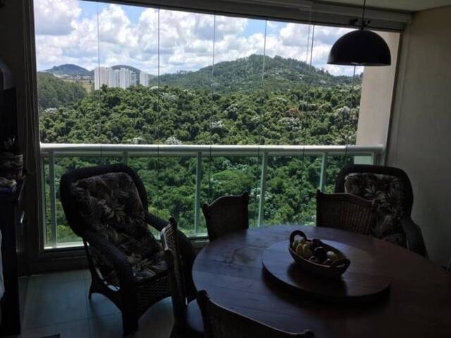 Apartamento para Venda em Santana de Parnaíba - 2