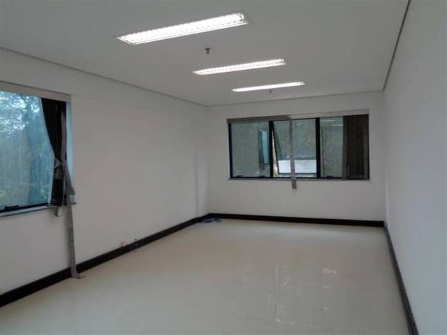 Sala para Locação em Santana de Parnaíba - 4