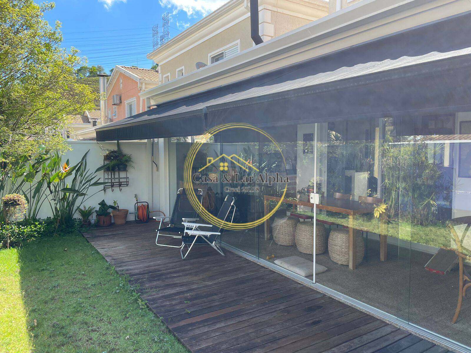 Casa, 3 quartos, 230 m² - Foto 1