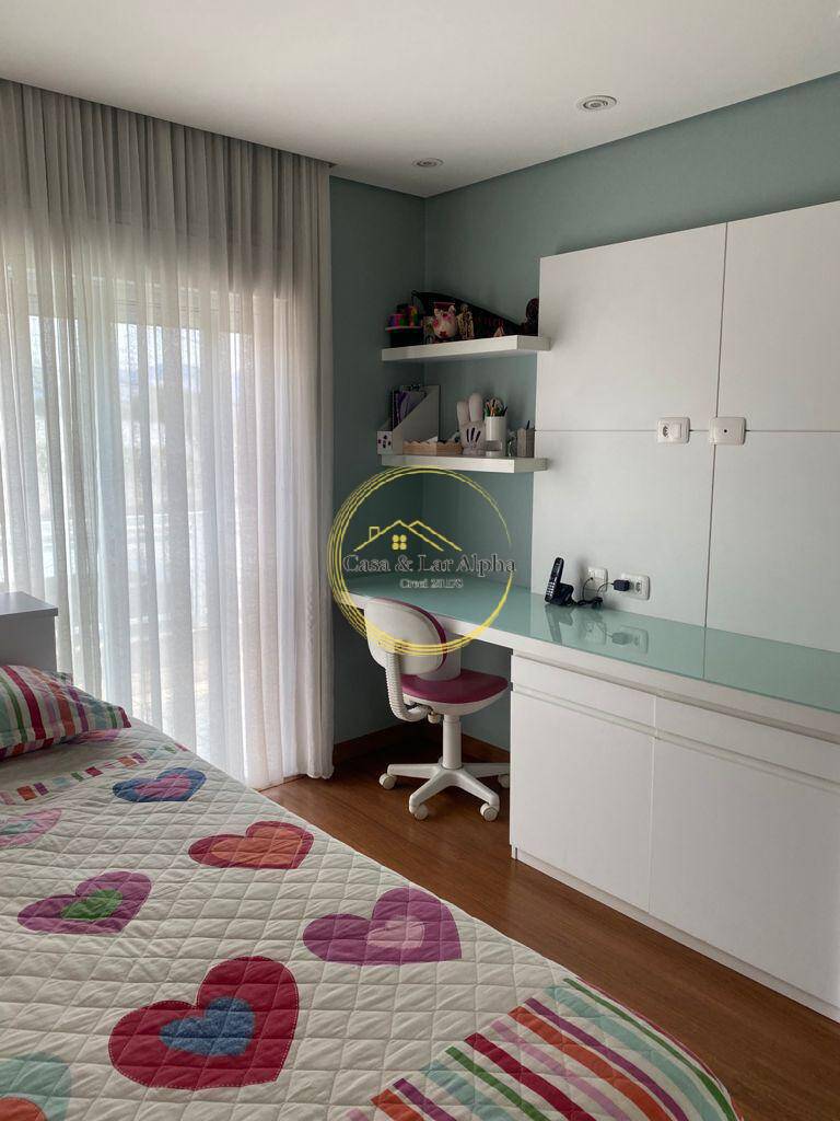 Casa, 4 quartos, 270 m² - Foto 29