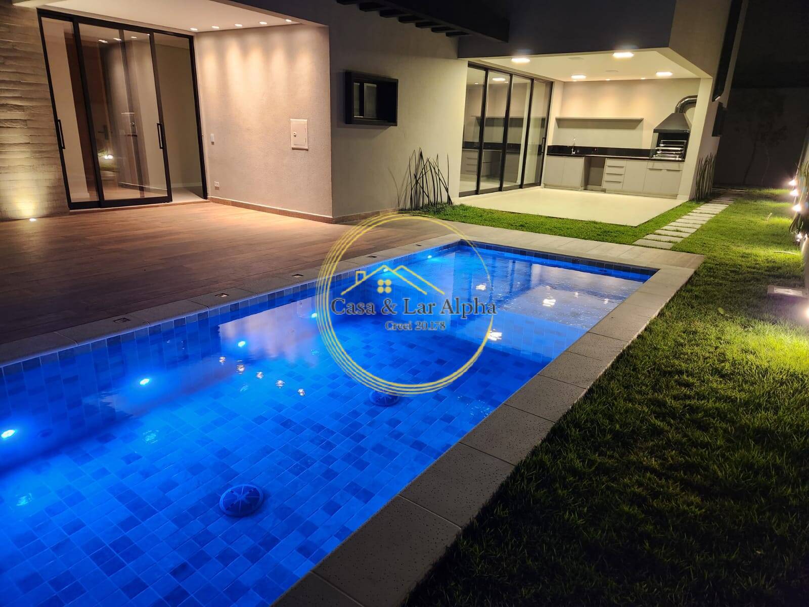 Casa, 4 quartos, 364 m² - Foto 2