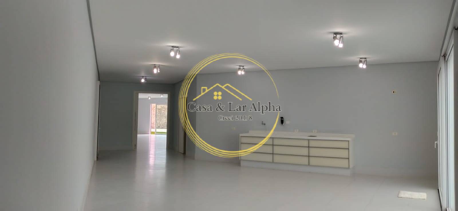 Casa para alugar com 4 quartos, 1500m² - Foto 13