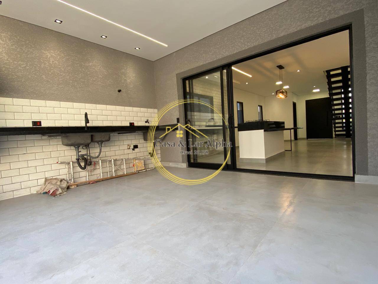 Casa à venda com 3 quartos, 123m² - Foto 8