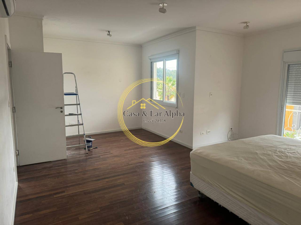 Casa à venda e aluguel com 4 quartos, 440m² - Foto 28