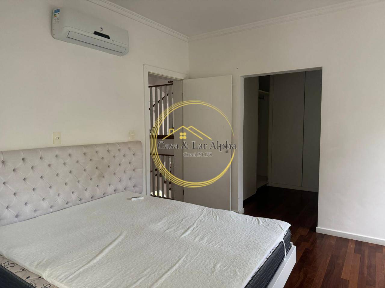 Casa à venda e aluguel com 4 quartos, 440m² - Foto 35