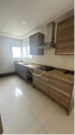 Apartamento para alugar com 3 quartos, 176m² - Foto 8