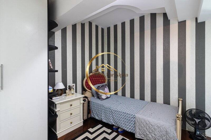 Casa, 4 quartos, 348 m² - Foto 35