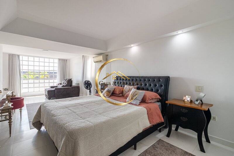 Casa, 4 quartos, 348 m² - Foto 30